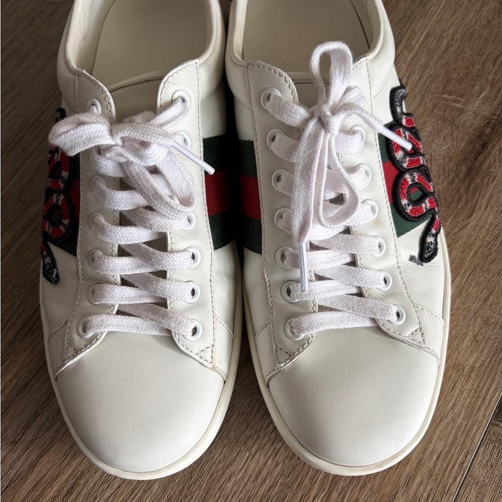 Gucci White and Red Men's Sneakers - Picture 8 of 10